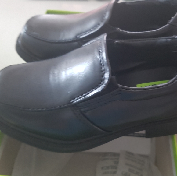 Boys formal black Loafers size 8 - Picture 2 of 4